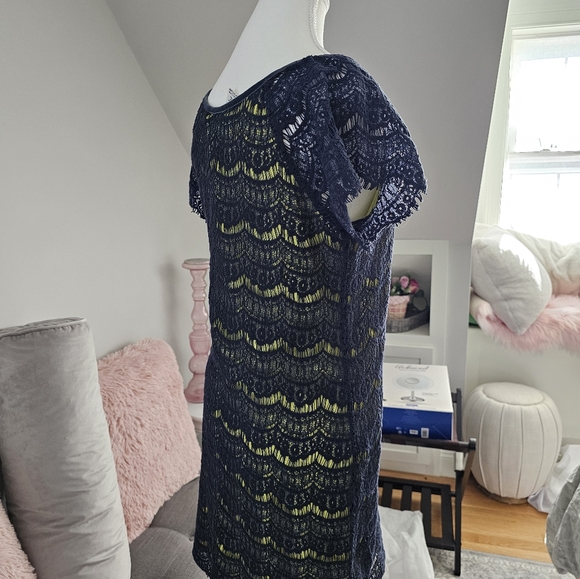 Dress - Picture 2 of 4